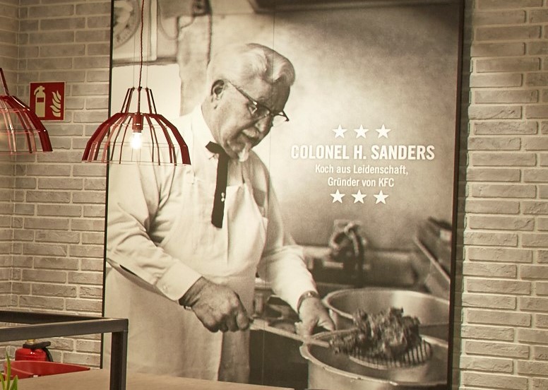 Firmengründer Colonel Harland Sander KFC Fast Food