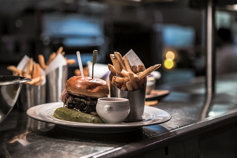 Nice plated burger - but staff shortage is a huge problem in foodservice