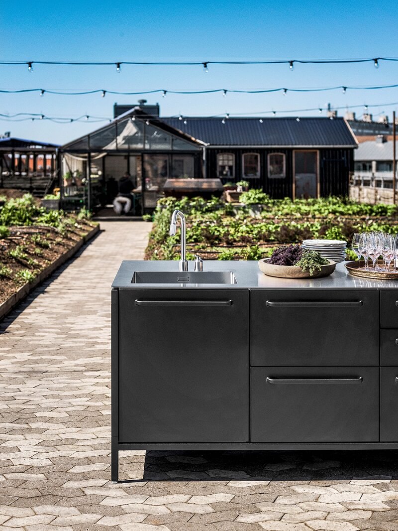 Kitchenette with sink on a rooftop garden