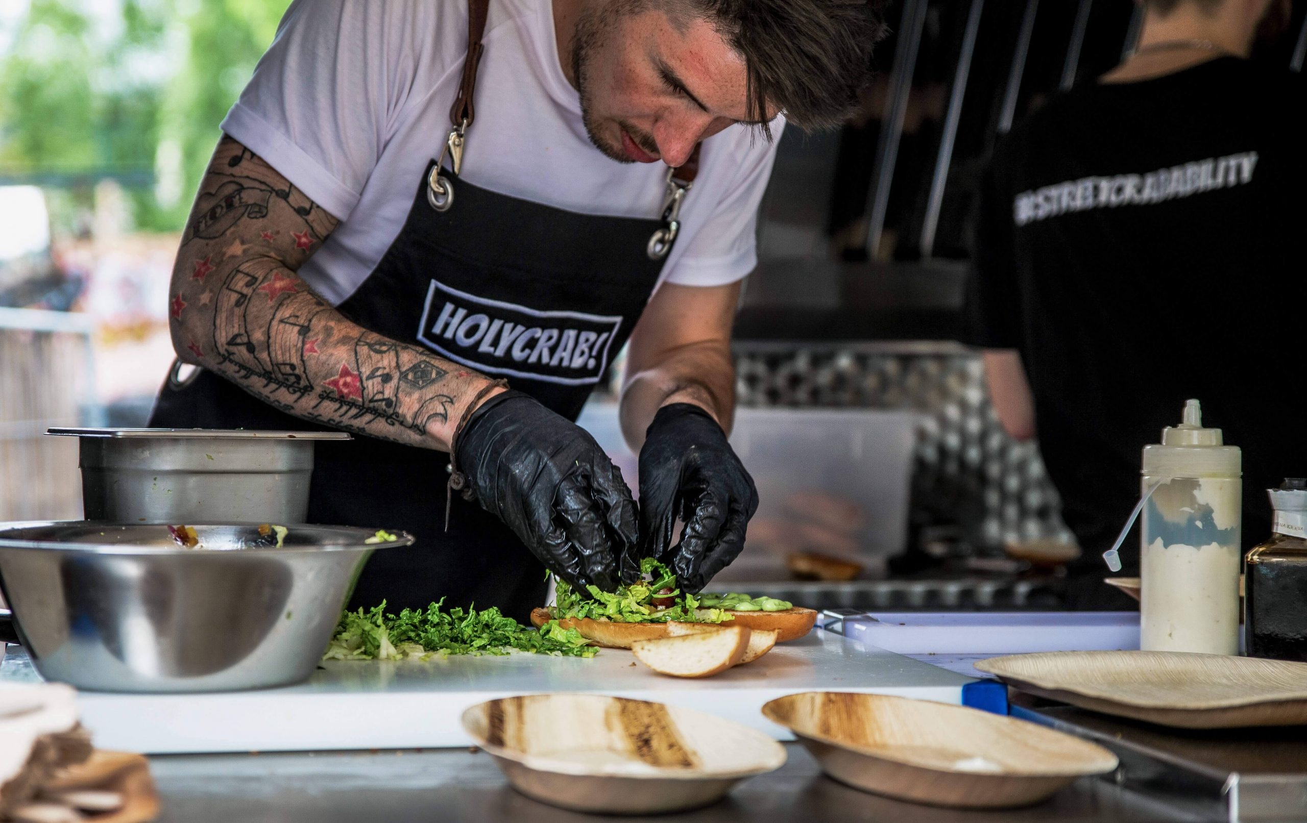 HolyCrab trifft mit seinem hyperlokalem Gourmet-Streetfood-Angebot den Nerv der Zeit. 