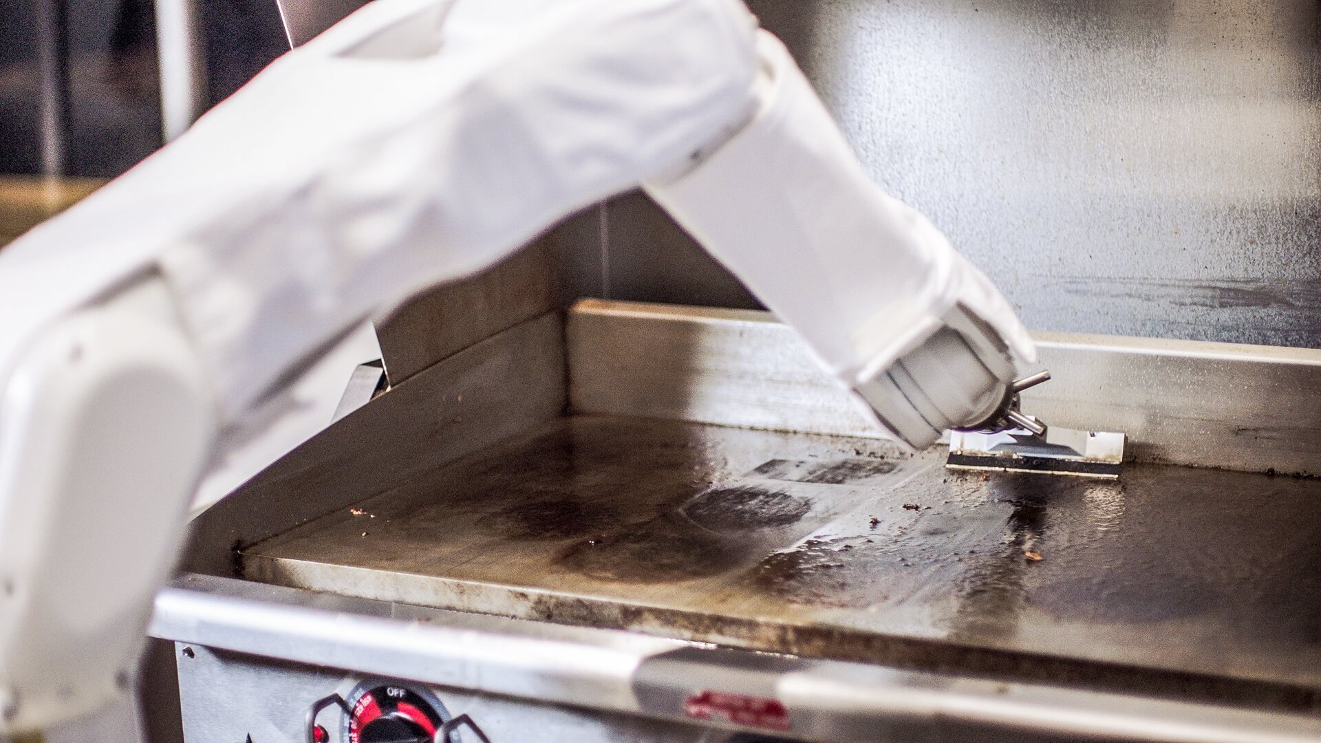 How can you counteract the shortage of skilled workers in professional kitchens?