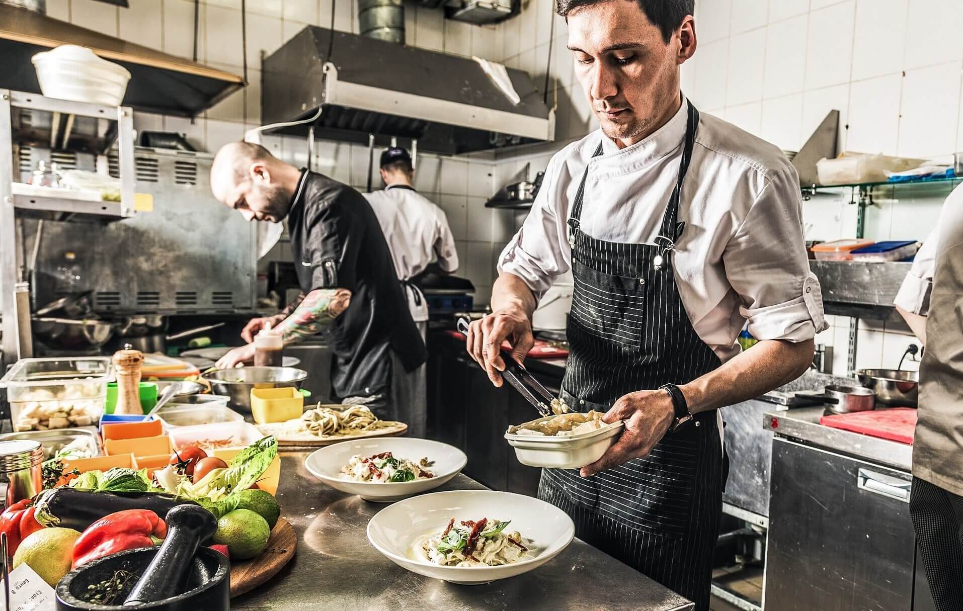 Lange Tage sind in der Gastronomie keine Seltenheit - die Work-Life-Balance wird dabei oft vernachlässigst