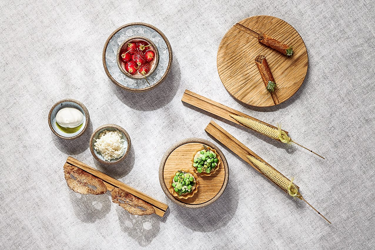 Snacks from regional and fresh ingredients served at Steirereck.