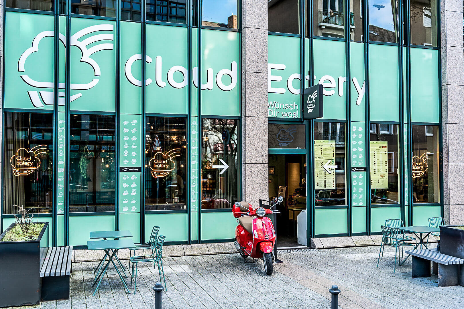 Exterior view of the CloudEatery in Frankfurt - finding a great location is a major hurdle when founding a food startup business 
