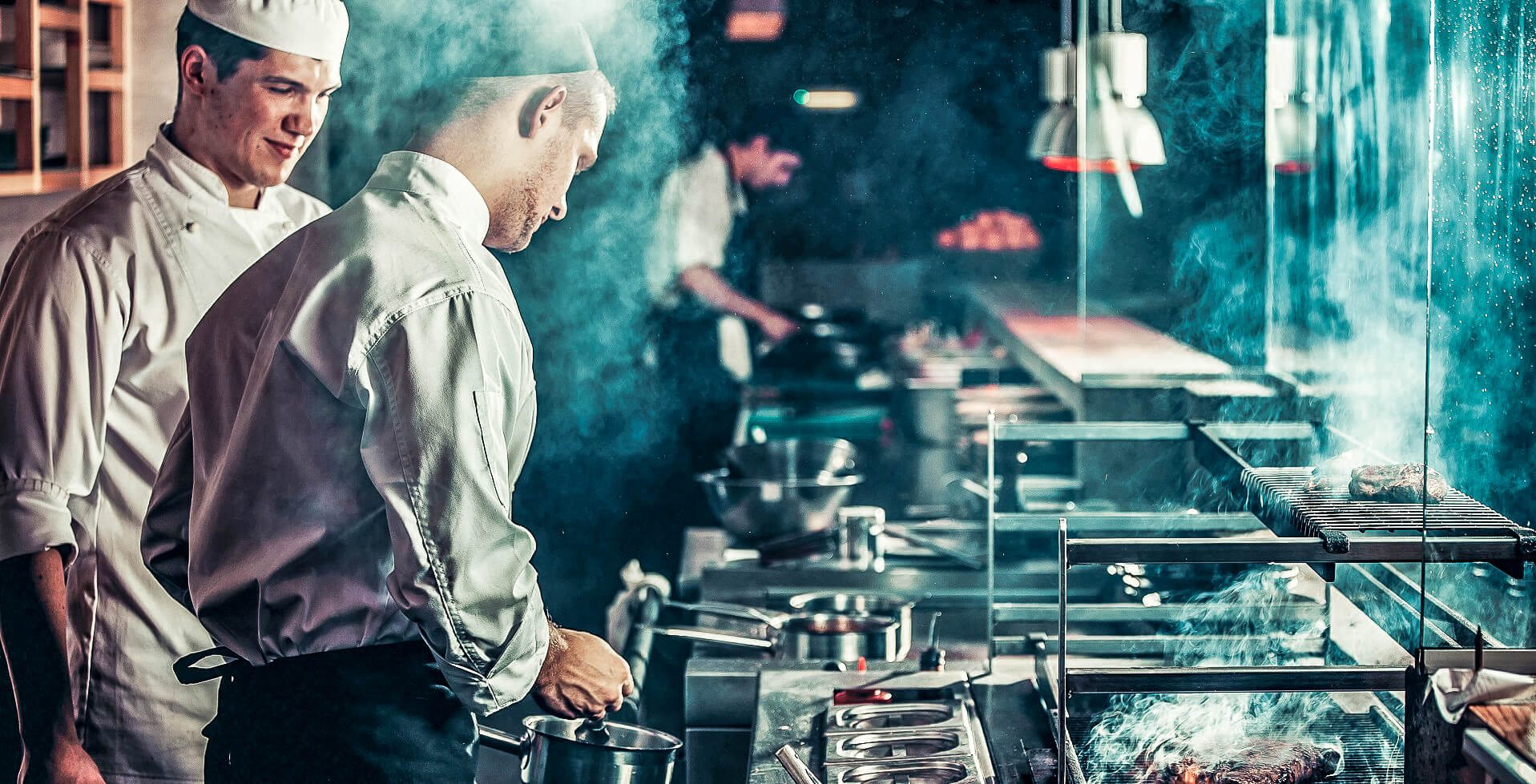 El personal de cocina debe recibir formación periódica sobre el ahorro de energía. 