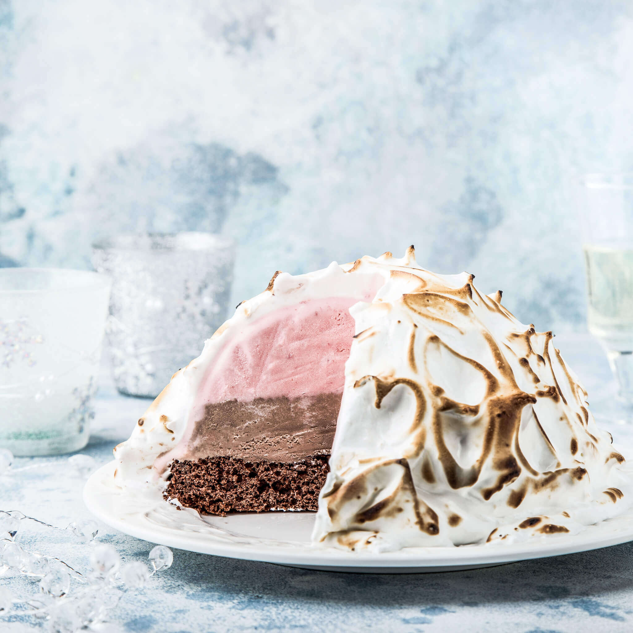 Eiscreme-Torte "Baked Alaska" aus dem iCombi