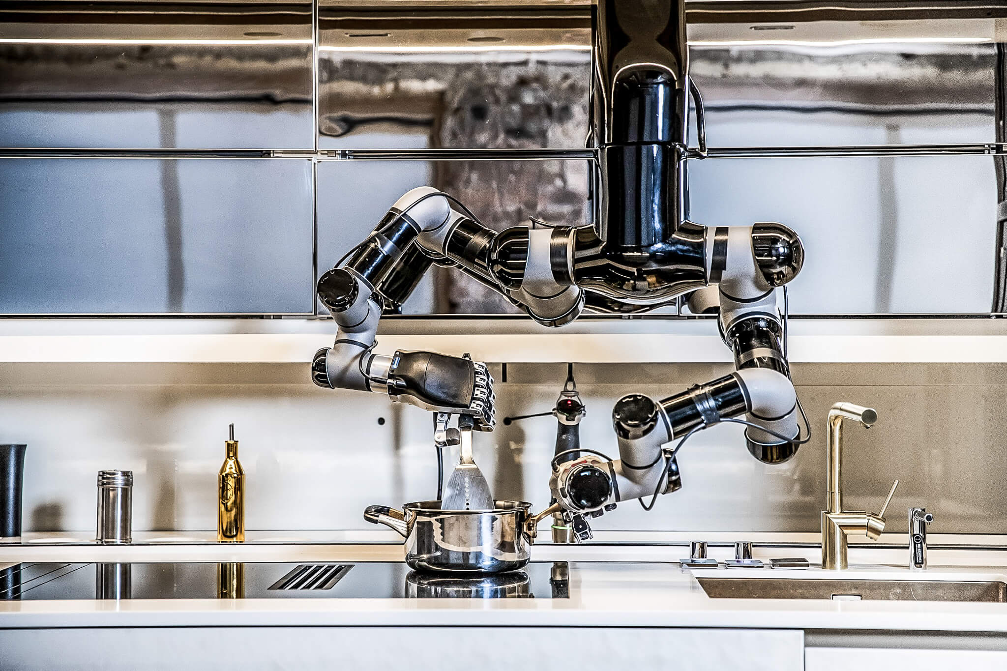 Angewandte Robotik in der Gastronomie - Einblick in eine moderne Gastroküche