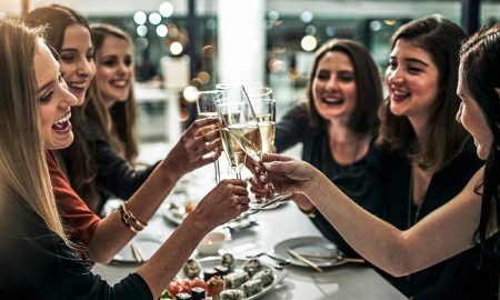 Friends drinking champagne