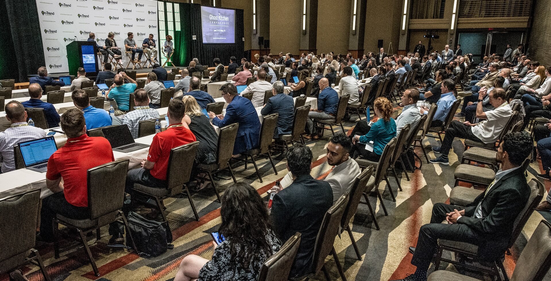 Great audience listening to food delivery experts