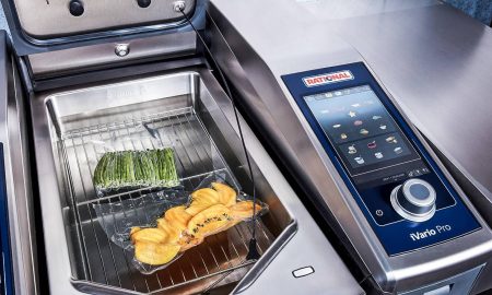 Sous vide cooking in the iVario Pro from Rational