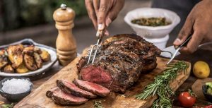 Fleisch-Cuts: Von scharfen Klingen und saftigen Stücken