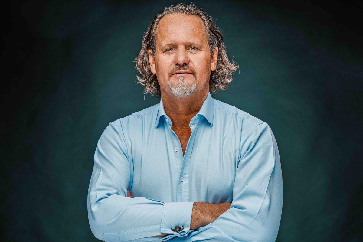 Andrew Fordyce - Portrait painting in blue shirt